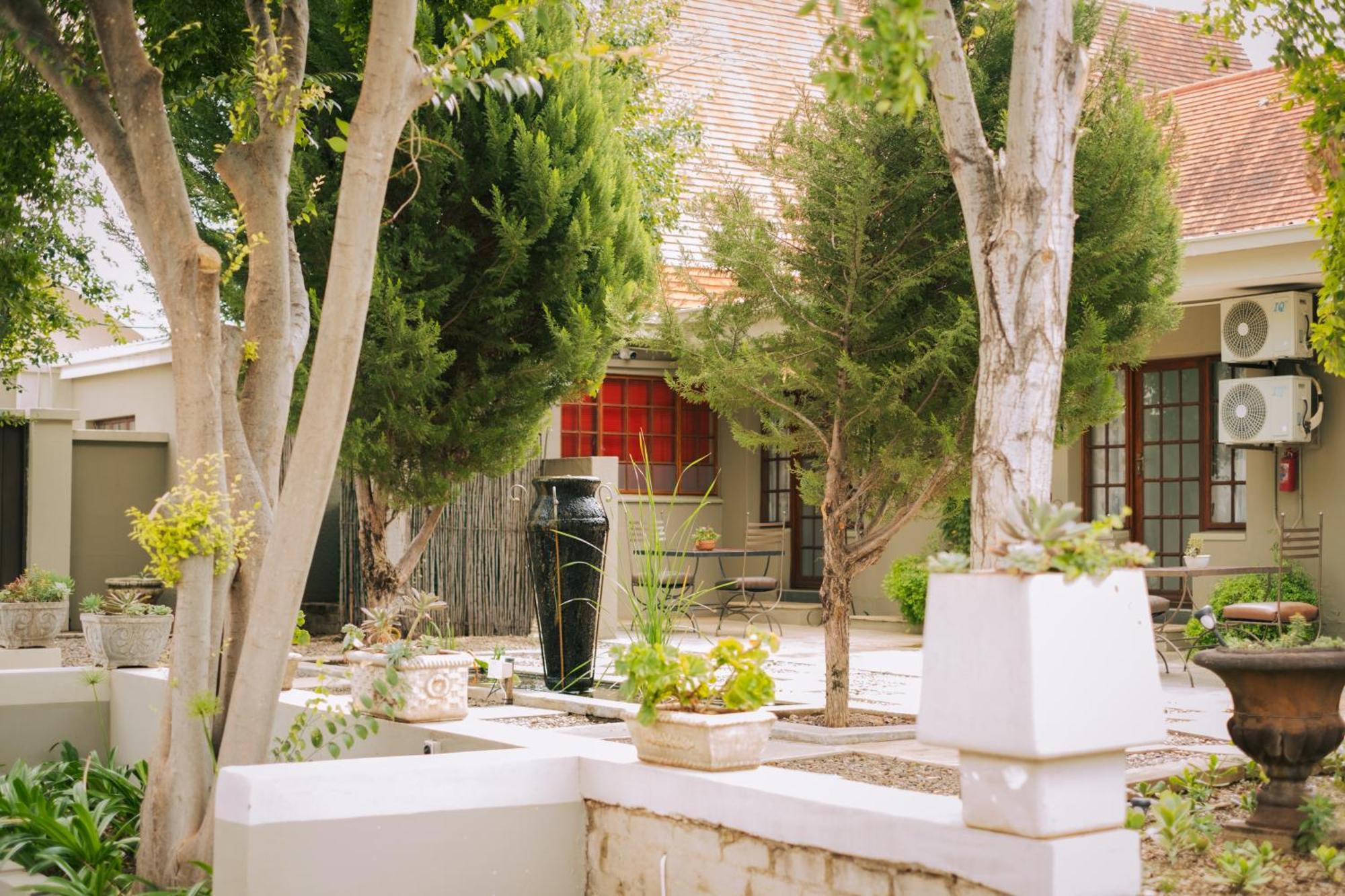 Villa Brocant Guest House Vryburg Exterior photo
