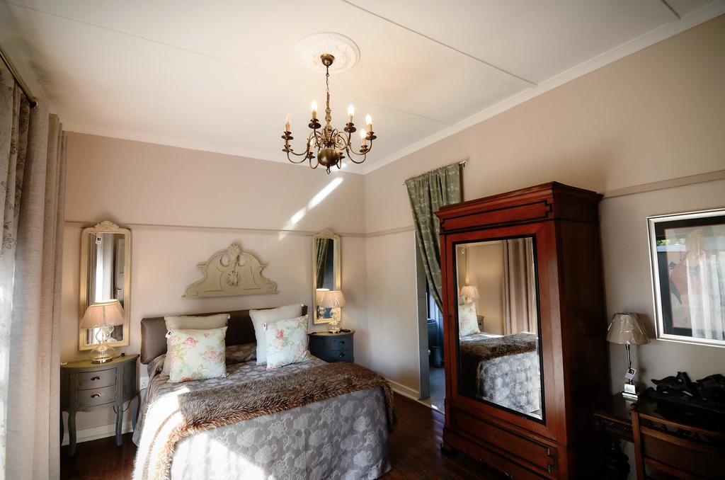 Villa Brocant Guest House Vryburg Exterior photo