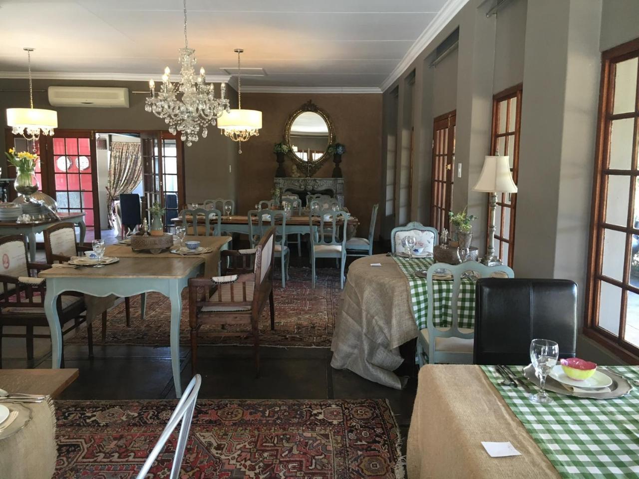 Villa Brocant Guest House Vryburg Exterior photo